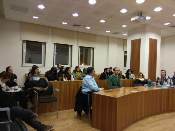ערב סרט ודיון לתלמידי התואר הראשון ערב סרט ודיון לתלמידי התואר הראשון