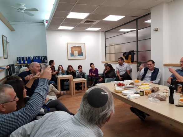 הרמת כוסית